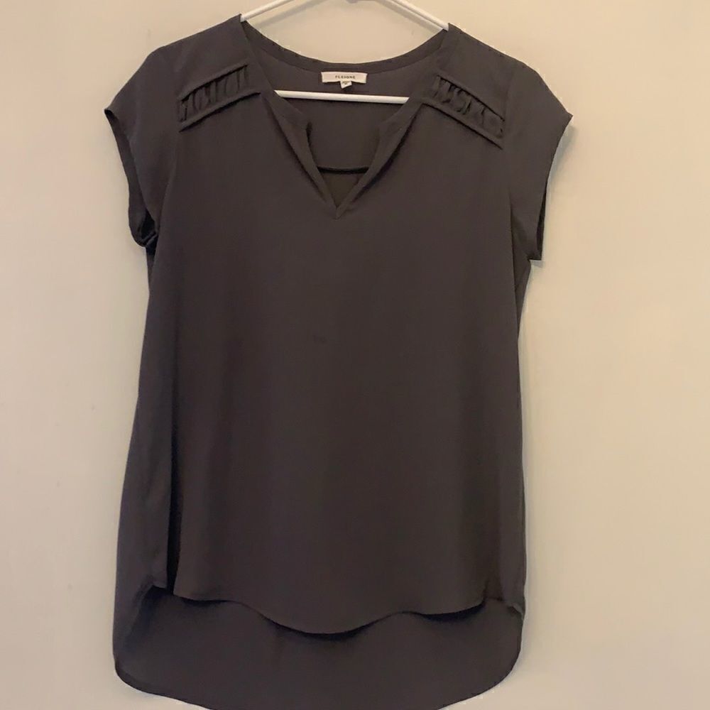 Pleione gray V neck, cap sleeve blouse. Size XS. Slightly longer back hem 28”